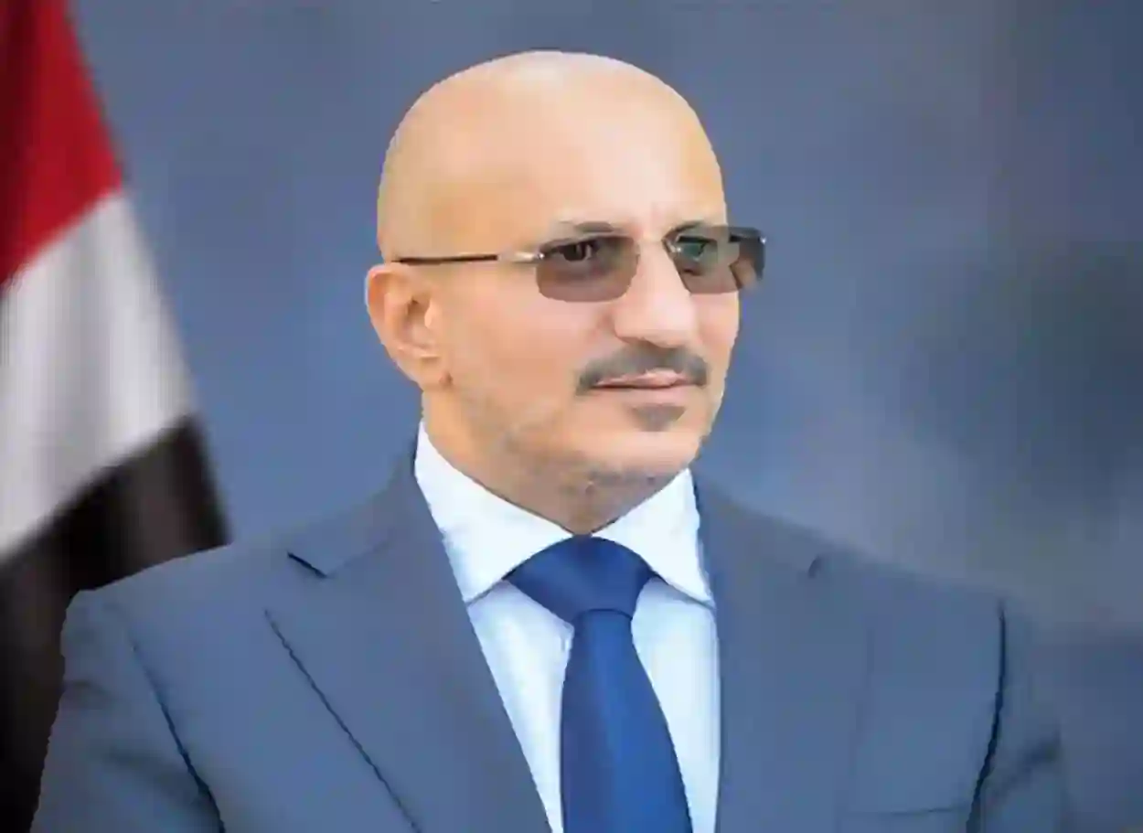 الفريق طارق صالح يعزي في وفاة البرلماني محمد مهدي الكويتي