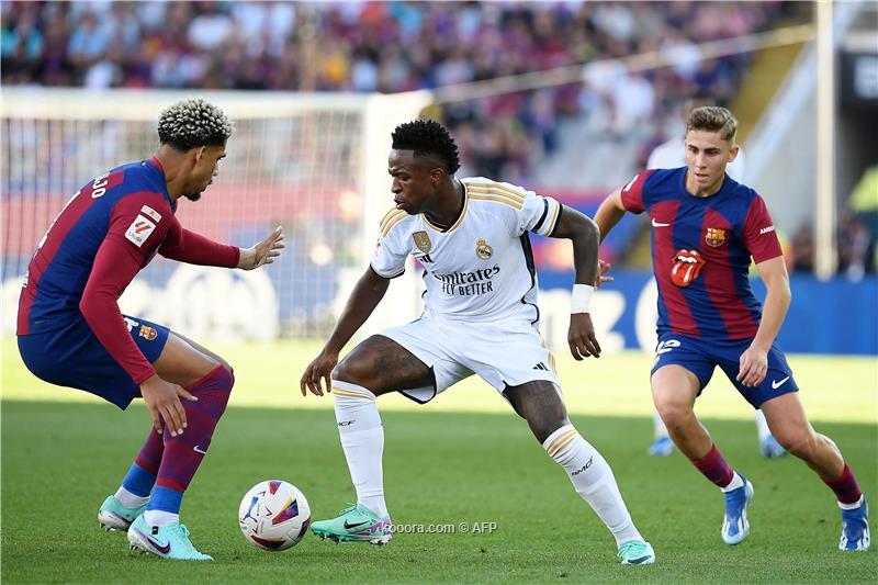 كلاسيكو ناري بين ريال مدريد وبرشلونة في الدوري الإسباني