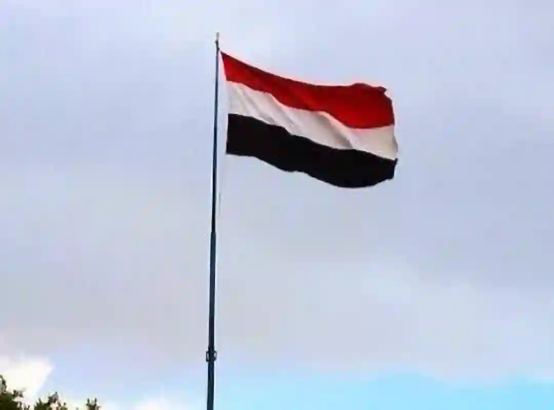 اليمن يدين استهداف الكويت ويؤكد تضامنه الكامل معها
